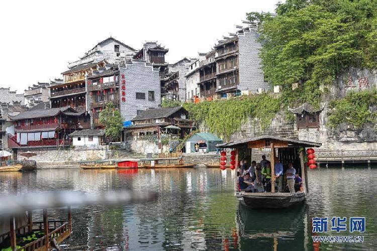 乐驼：遇到一个好讲解，186人殉葬、黄肠题凑尽在秦公一号大墓游戏画面
